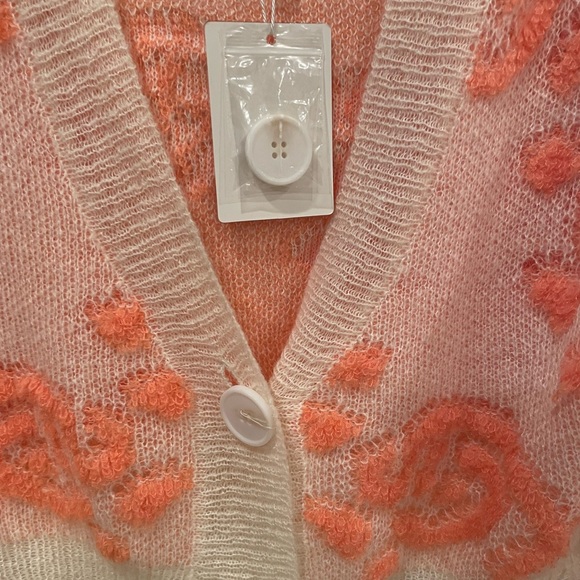 FATE Deconstructed Sweater - Picture 4 of 5